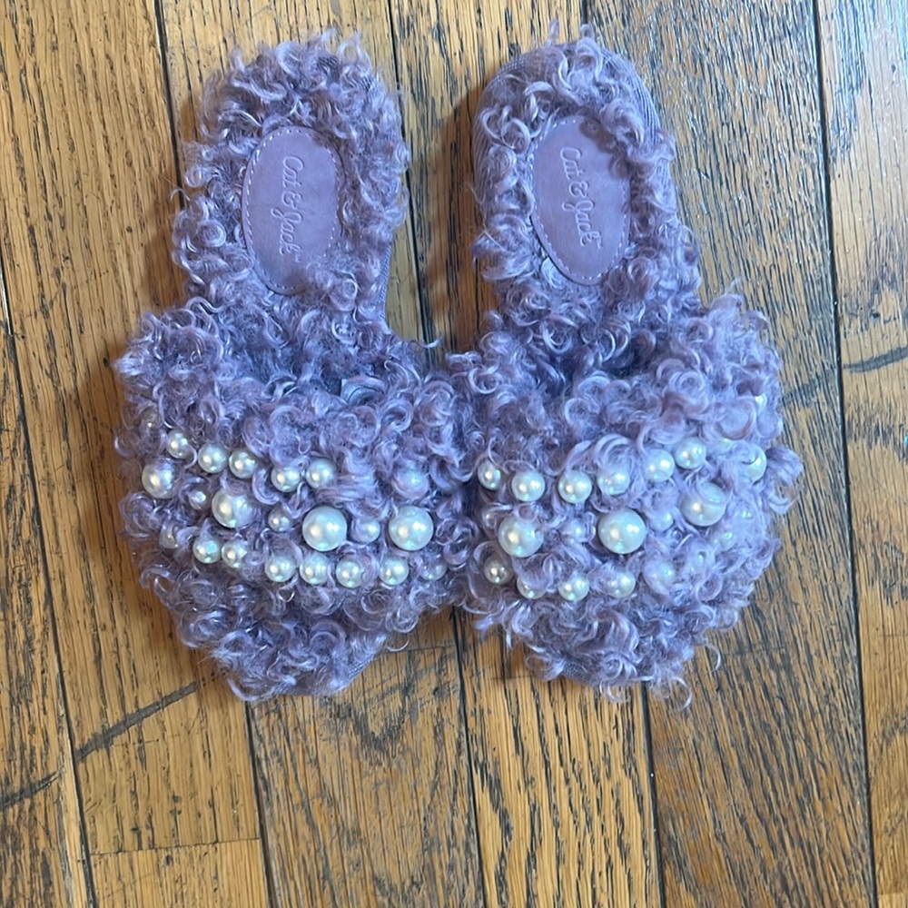 Girls Cat & Jack House slippers size 13